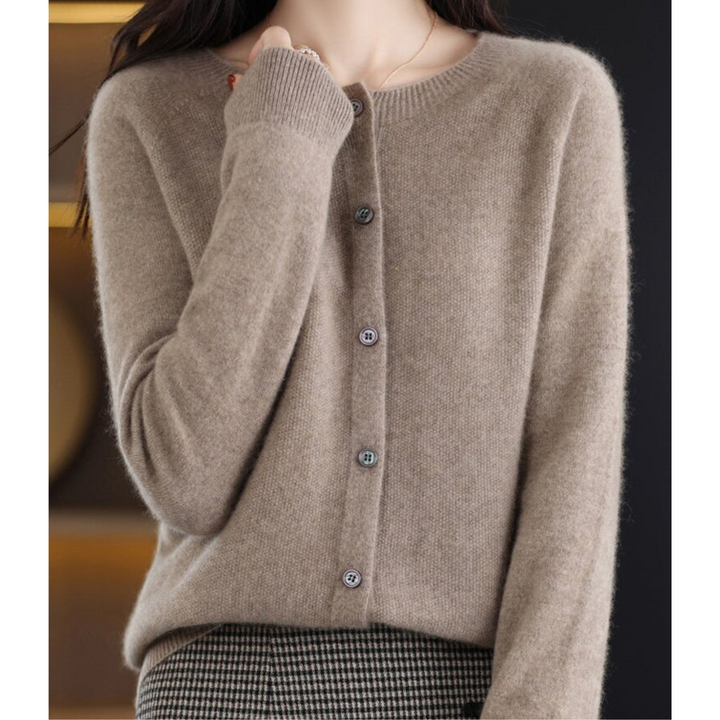 Hannah – Winter Essential Sweater