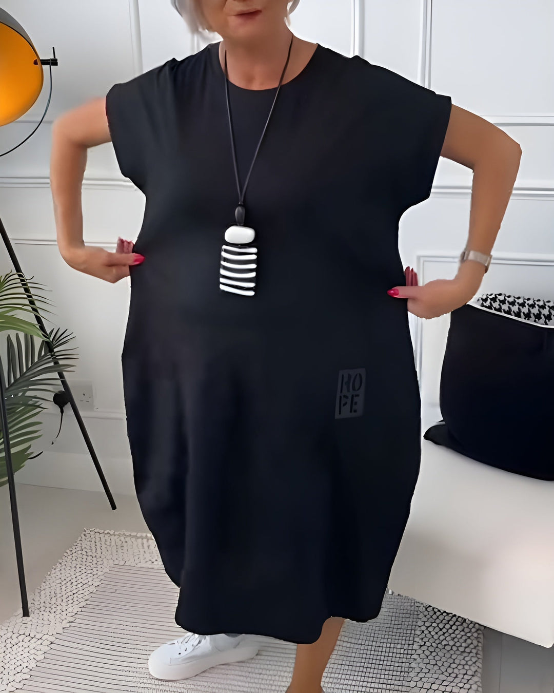 Iris™ | Stylish Short Sleeved Dress