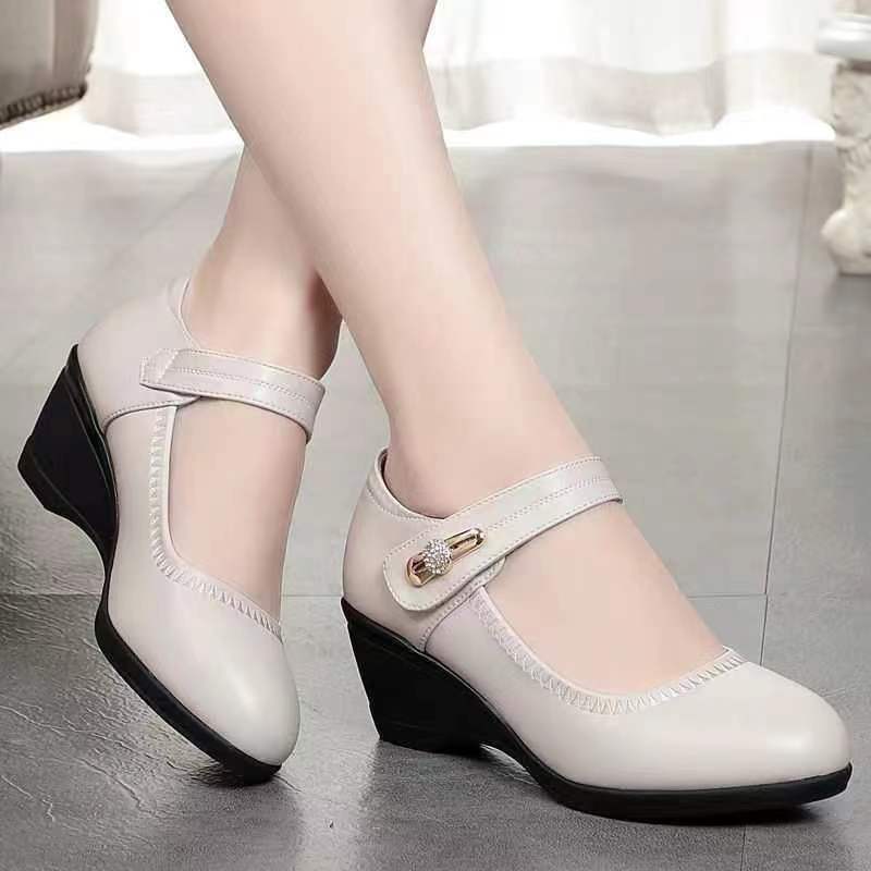 Janis™ - Soft Heeled Comfort Shoes