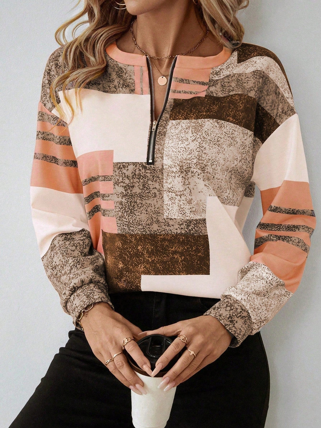 Kaimana™ - Chic Vintage-Inspired Sweatshirt