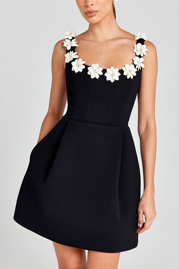 Cindy | Feminine Mini Dress with Floral Appliqués