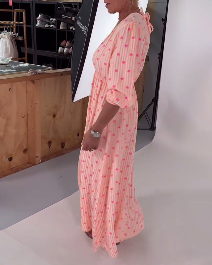 Belle™ – Elegant V-Neck Heart Patterned Dress