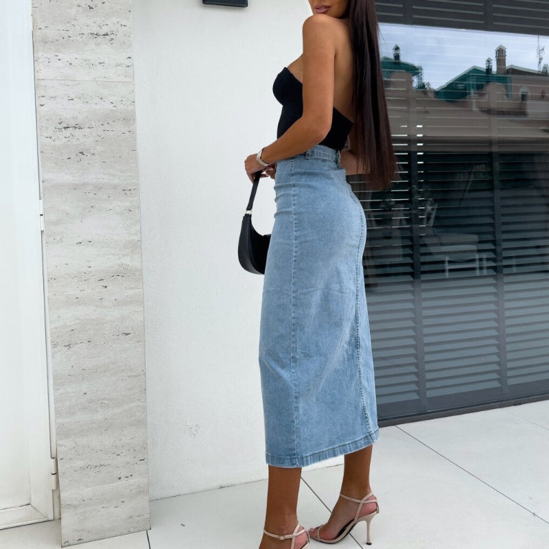 Chiara | Stylish, Figure-Hugging Denim Skirt