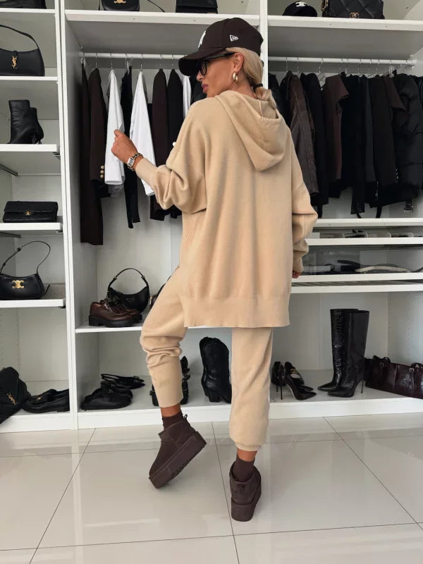 Camilla - Elegant Hooded Two-Piece Women's Set