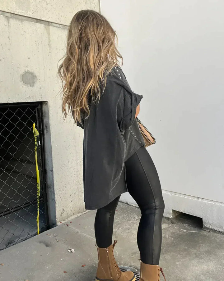 Isabelle™ - Oversized T-shirt with Studs